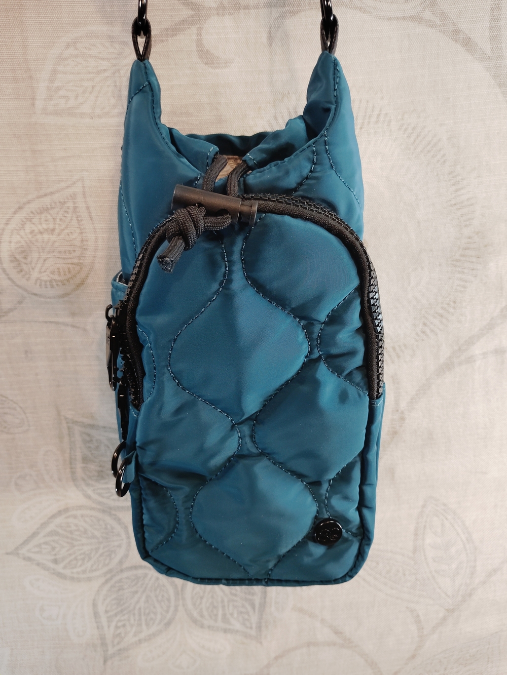 Samantha Brown Quilted Teal To-Go Water Bottle Crossbody/ Shoulder Bag